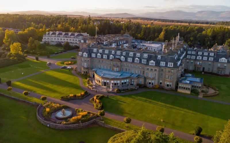 Gleneagles Hotel: Luxo icônico na Escócia