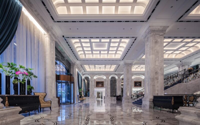 Design de Interiores em Hotéis de Luxo: Como a Estética Eleva a Experiência do Hóspede