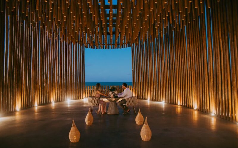 Hotéis luxo para casais: design e privacidade únicos